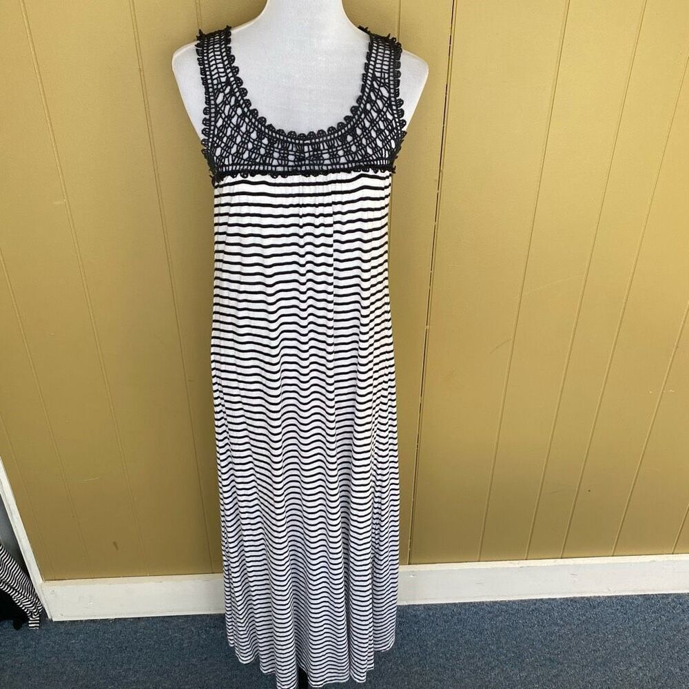 Watercult women S scoop neck crochet tank top stripe maxi dress white & black